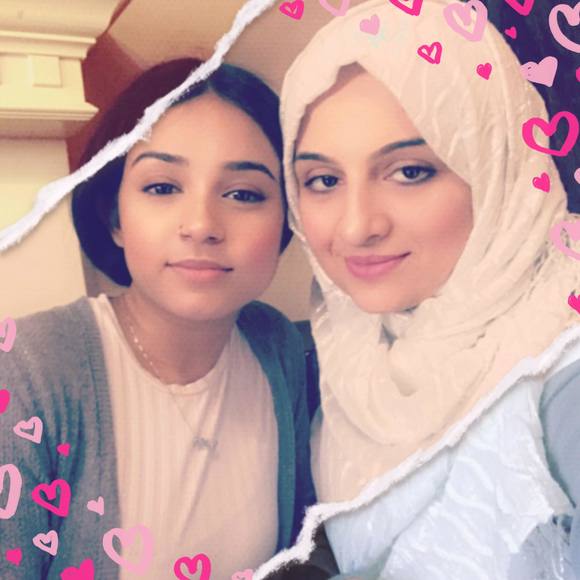 Meet your Posher, Fauzia - Picture 1 of 1